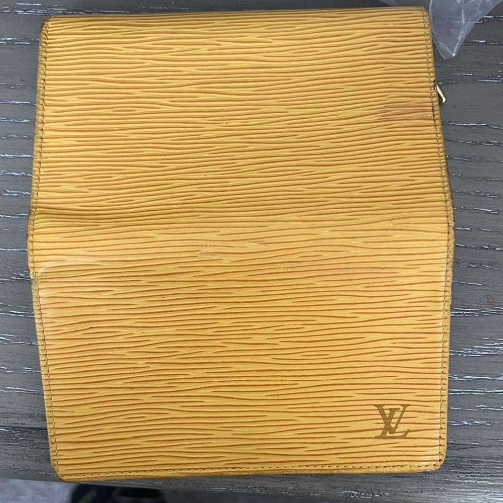 Louis Vuitton Epi Mustard Yellow Wallet - Picture 9 of 10